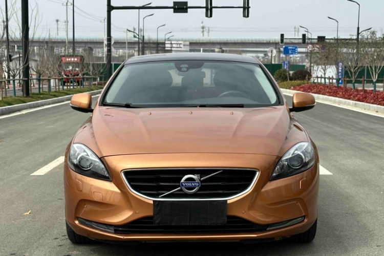 Used Volvo V40 2014 2.0T Zhiya Edition Exterior 8