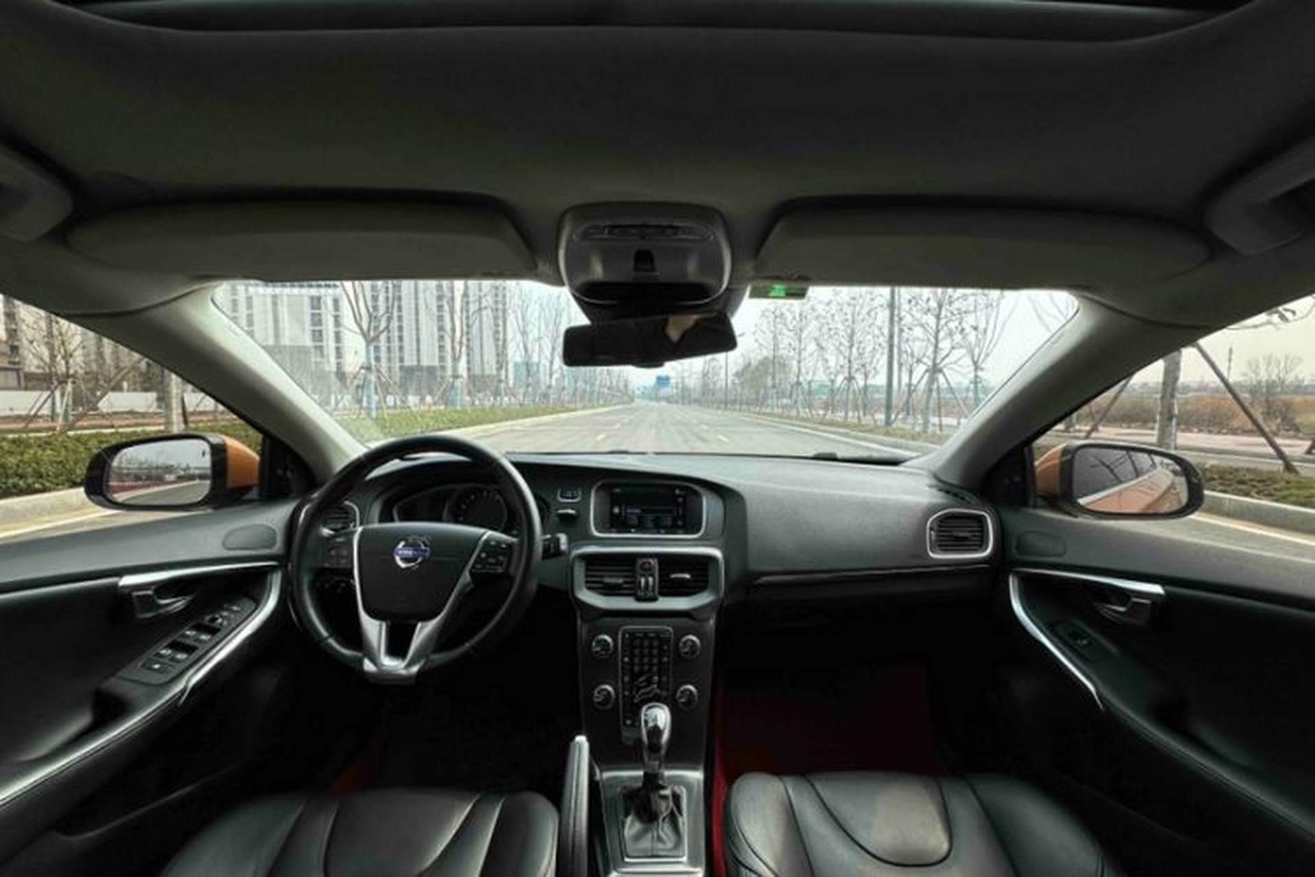 Used Volvo V40 2014 2.0T Zhiya Edition Headliner