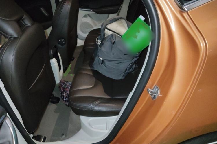 Used Volvo V40 2014 2.0T Zhiya Edition Left Rear Seat