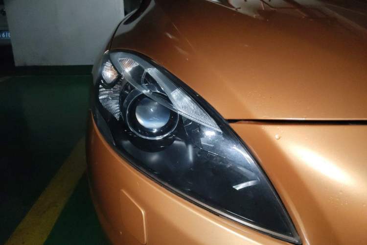 Used Volvo V40 2014 2.0T Zhiya Edition Right Front Headlight