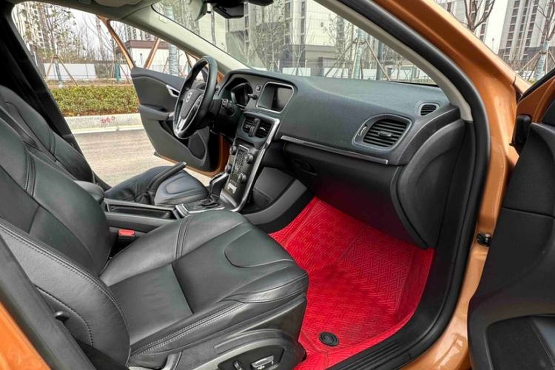 Used Volvo V40 2014 2.0T Zhiya Edition Right Front Seat
