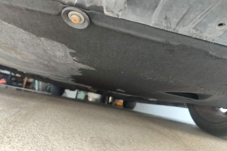 Used Volvo V40 2015 1.6T Zhiyi Edition Chassis Front