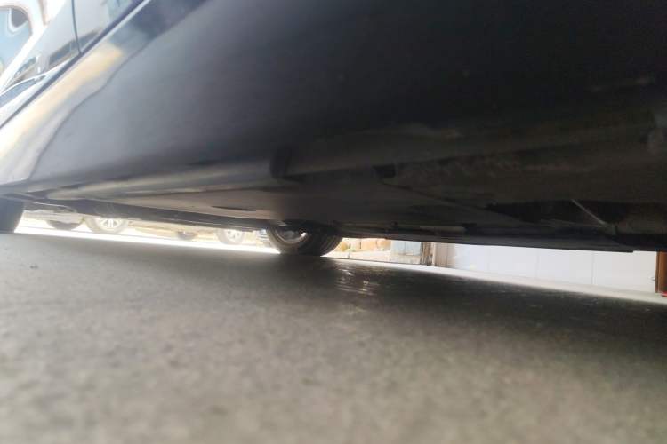 Used Volvo V40 2015 1.6T Zhiyi Edition Chassis Rear Left
