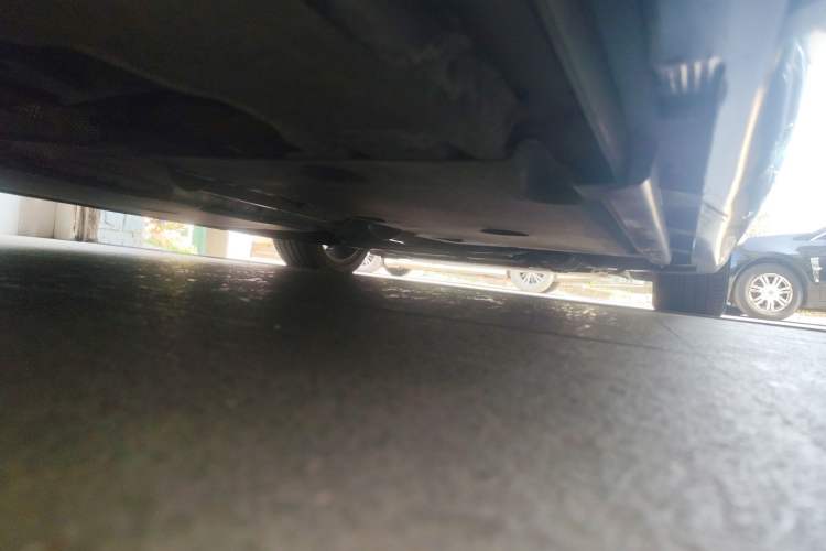 Used Volvo V40 2015 1.6T Zhiyi Edition Chassis Rear Right