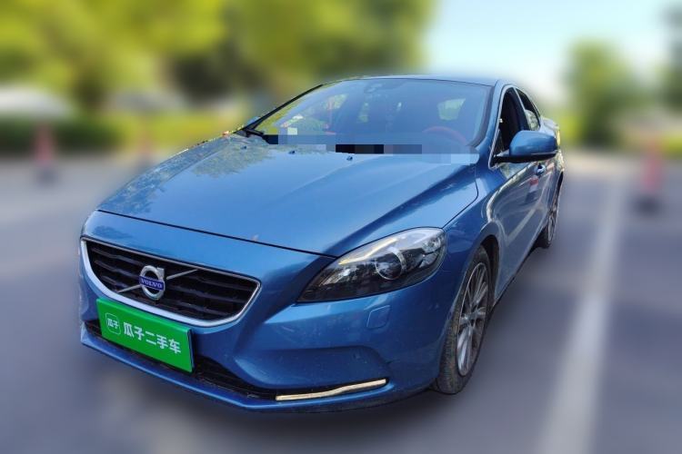 Used Volvo V40 2015 1.6T Zhiya Edition Guazi used car, China used car export, Used car for sale, Used cars, Cheapest cars for sale