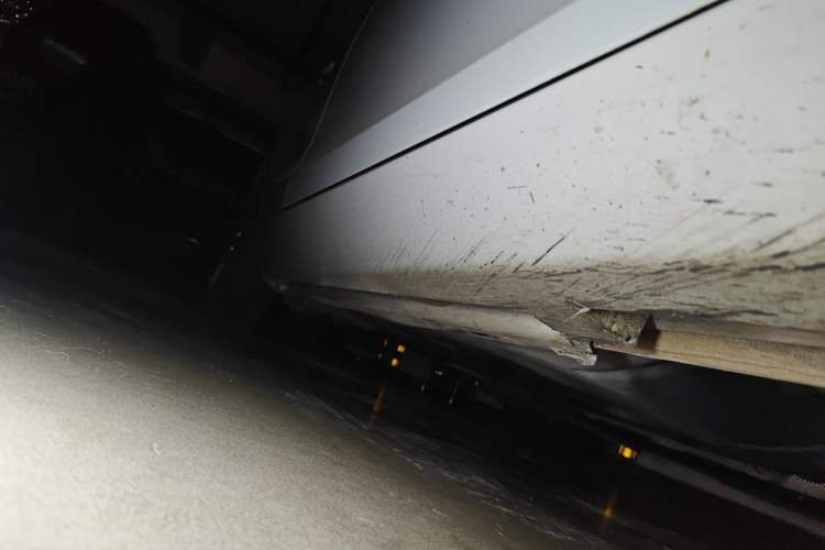 Used Volvo V40 2015 1.6T Zhiyi Edition Chassis Front Right