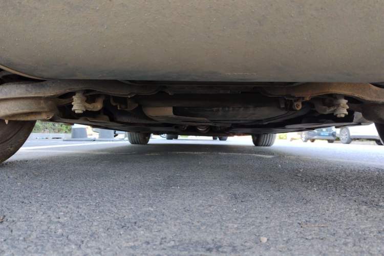 Used Volvo V40 2015 1.6T Zhiya Edition Chassis Rear