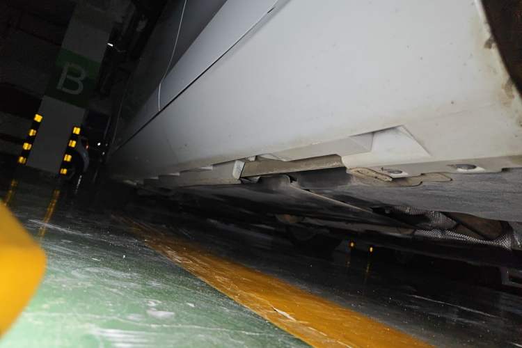 Used Volvo V40 2015 1.6T Zhiyi Edition Chassis Rear Left