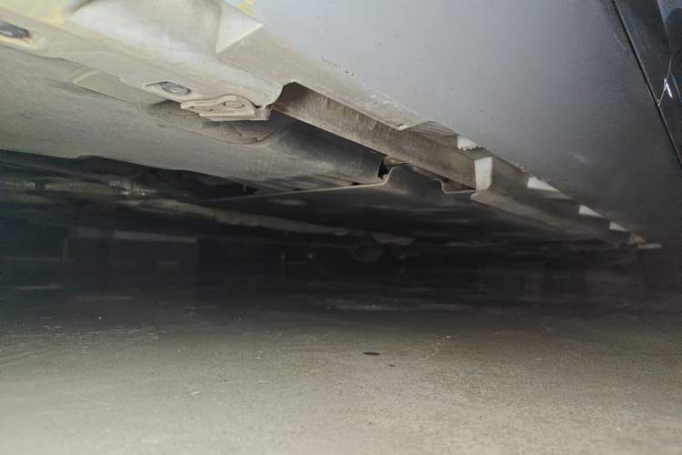 Used Volvo V40 2015 1.6T Zhiyi Edition Chassis Rear Right