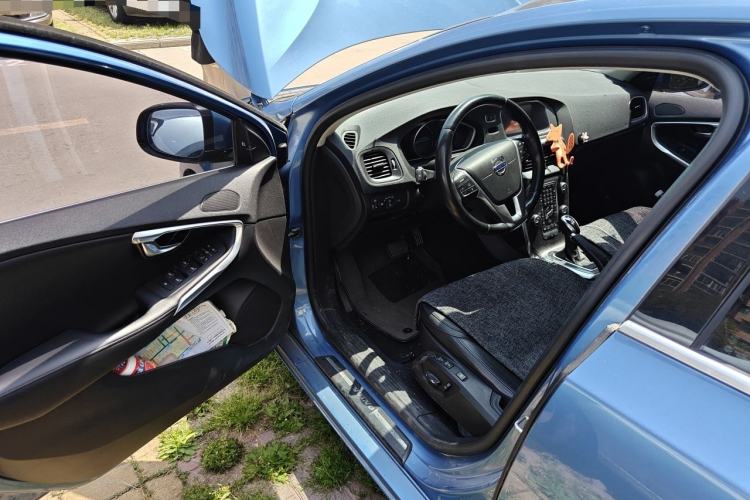 Used Volvo V40 2015 1.6T Zhiya Edition Driver Seat
