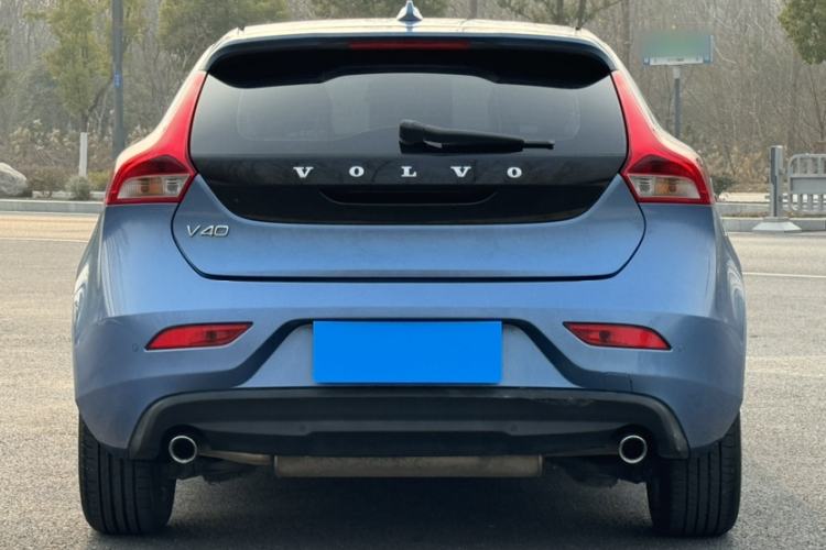 Used Volvo V40 2015 1.6T Zhiyi Edition Exterior 5