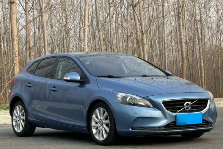 Used Volvo V40 2015 1.6T Zhiyi Edition Exterior 6