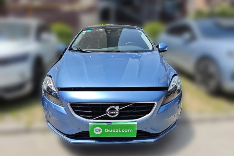 Used Volvo V40 2015 1.6T Zhiya Edition Front