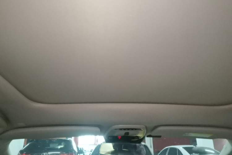 Used Volvo V40 2015 1.6T Zhiya Edition Headliner
