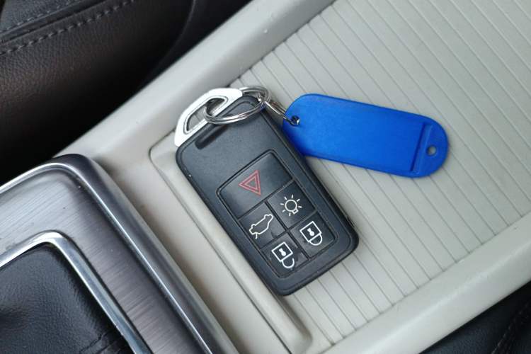 Used Volvo V40 2015 1.6T Zhiya Edition Interior 1