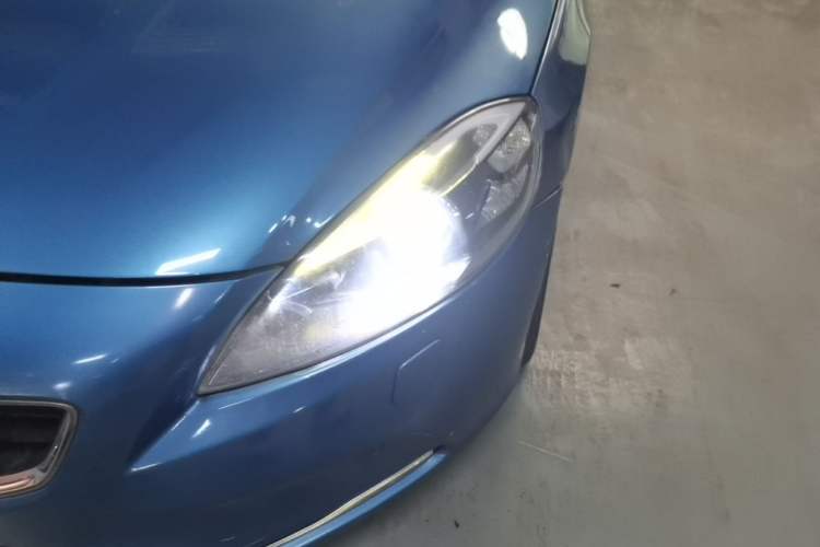 Used Volvo V40 2015 1.6T Zhiya Edition Left Front Headlight