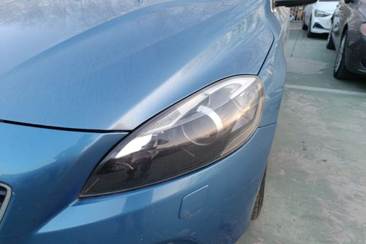 Used Volvo V40 2015 1.6T Zhiya Edition Left Front Headlight
