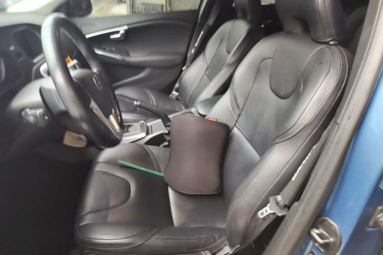 Used Volvo V40 2015 1.6T Zhiyi Edition Left Front Seat