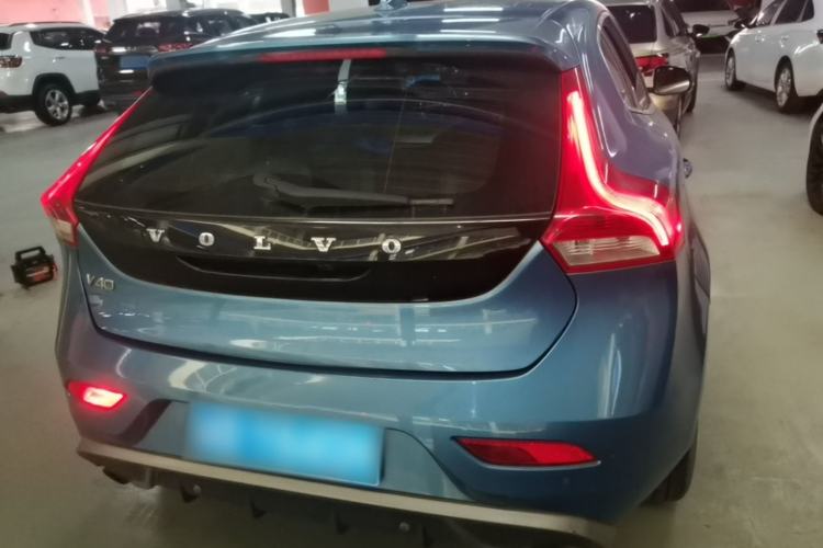 Used Volvo V40 2015 1.6T Zhiya Edition Rear