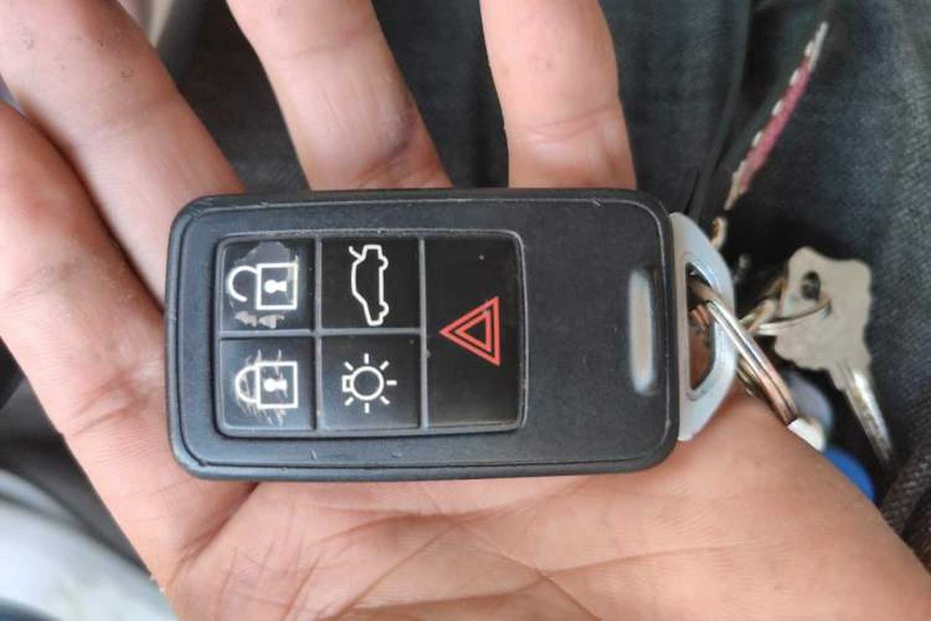 Used Volvo V40 2015 1.6T Zhiya Edition Vehicle Key