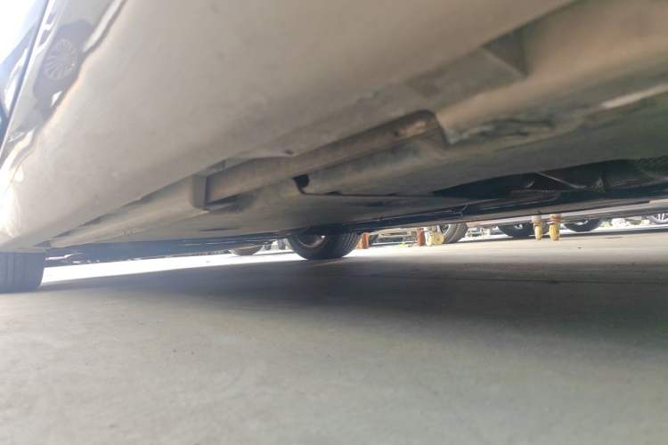Used Volvo V40 2015 1.6T Zhiyi Edition Chassis Rear Left