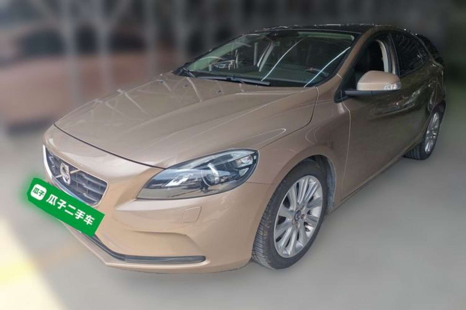 Used Volvo V40 2015 1.6T Zhiyi Edition Front Left 45 Deg