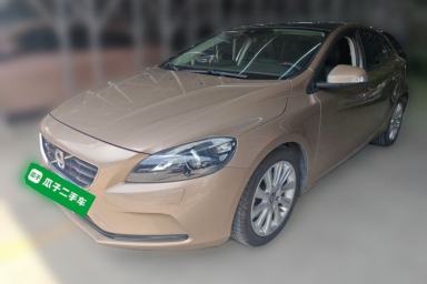Used Volvo V40 2015 1.6T Zhiyi Edition