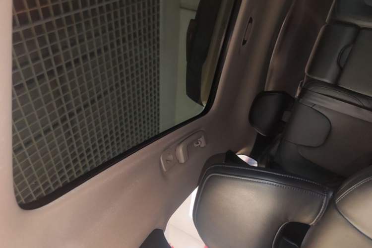 Used Volvo V40 2015 1.6T Zhiya Edition Headliner
