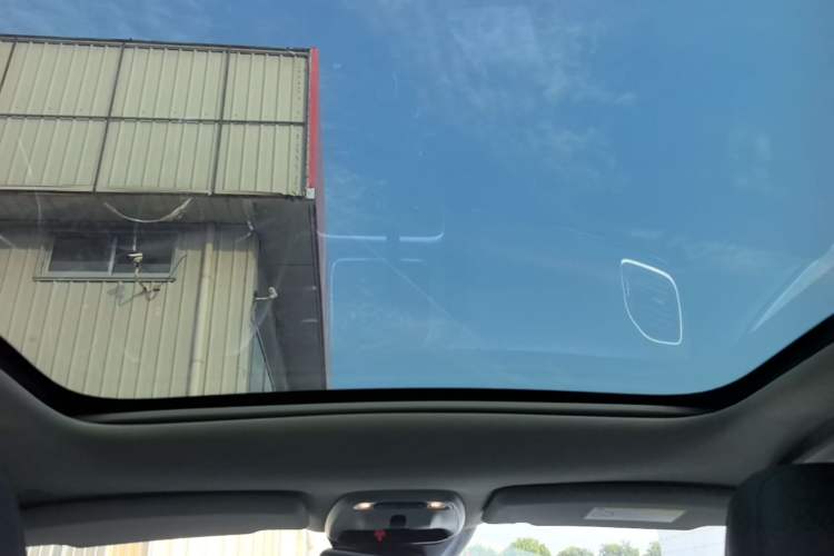 Used Volvo V40 2015 1.6T Zhiya Edition Headliner