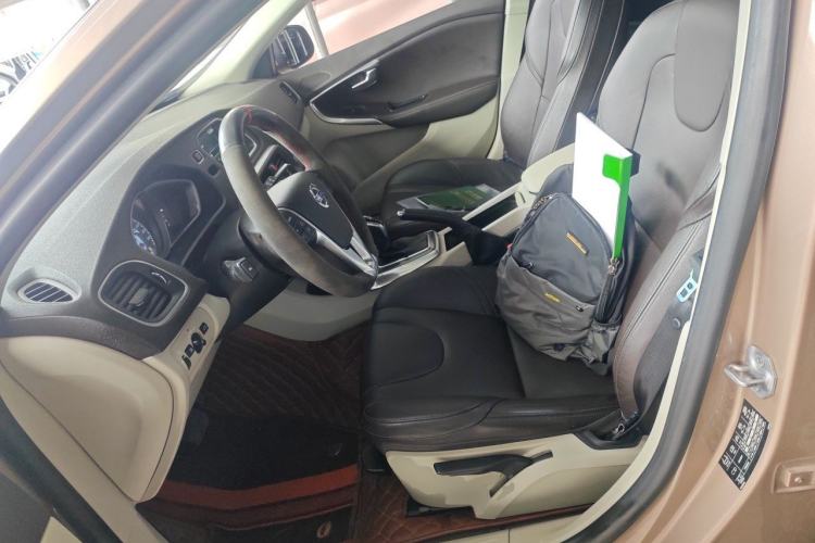 Used Volvo V40 2015 1.6T Zhiyi Edition Left Front Seat