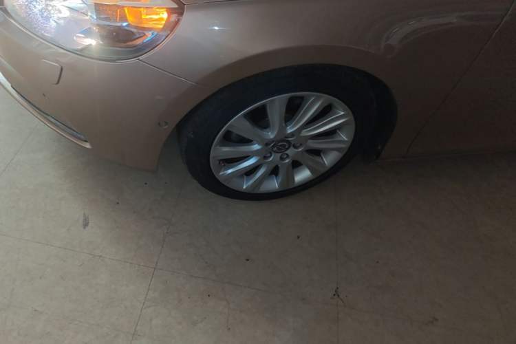 Used Volvo V40 2015 1.6T Zhiya Edition Left Front Wheel Hub