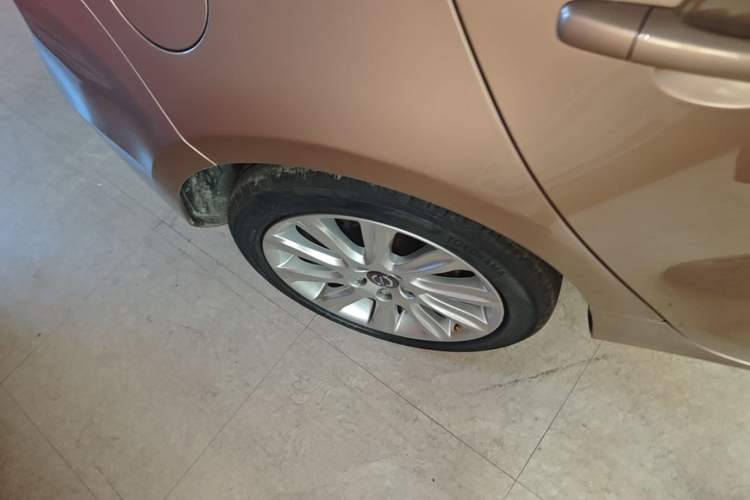 Used Volvo V40 2015 1.6T Zhiya Edition Right Rear Wheel Hub