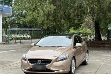 Used Volvo V40 2015 1.6T Zhiyi Edition