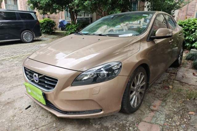 Used Volvo V40 2015 1.6T Zhiyi Edition