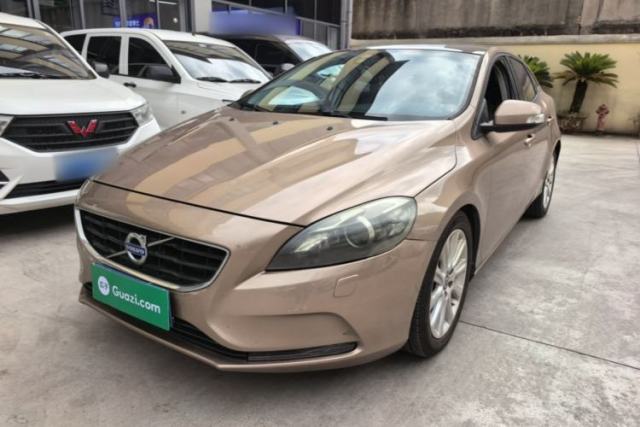 Used Volvo V40 2015 1.6T Zhiyi Edition