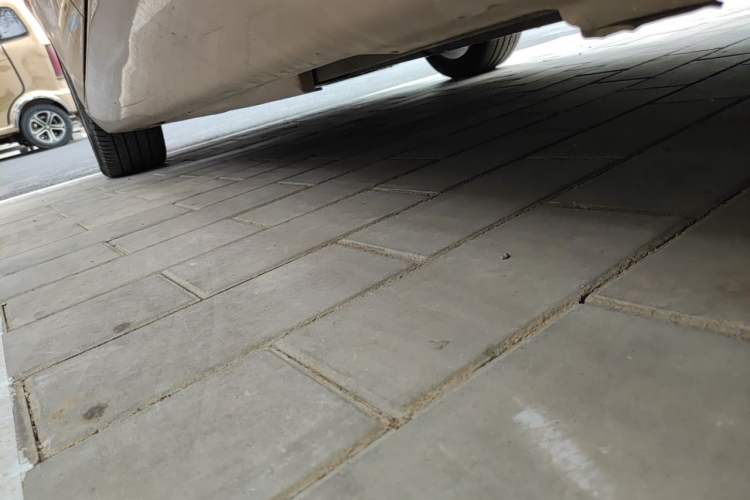 Used Volvo V40 2015 1.6T Zhiya Edition Chassis Rear Left