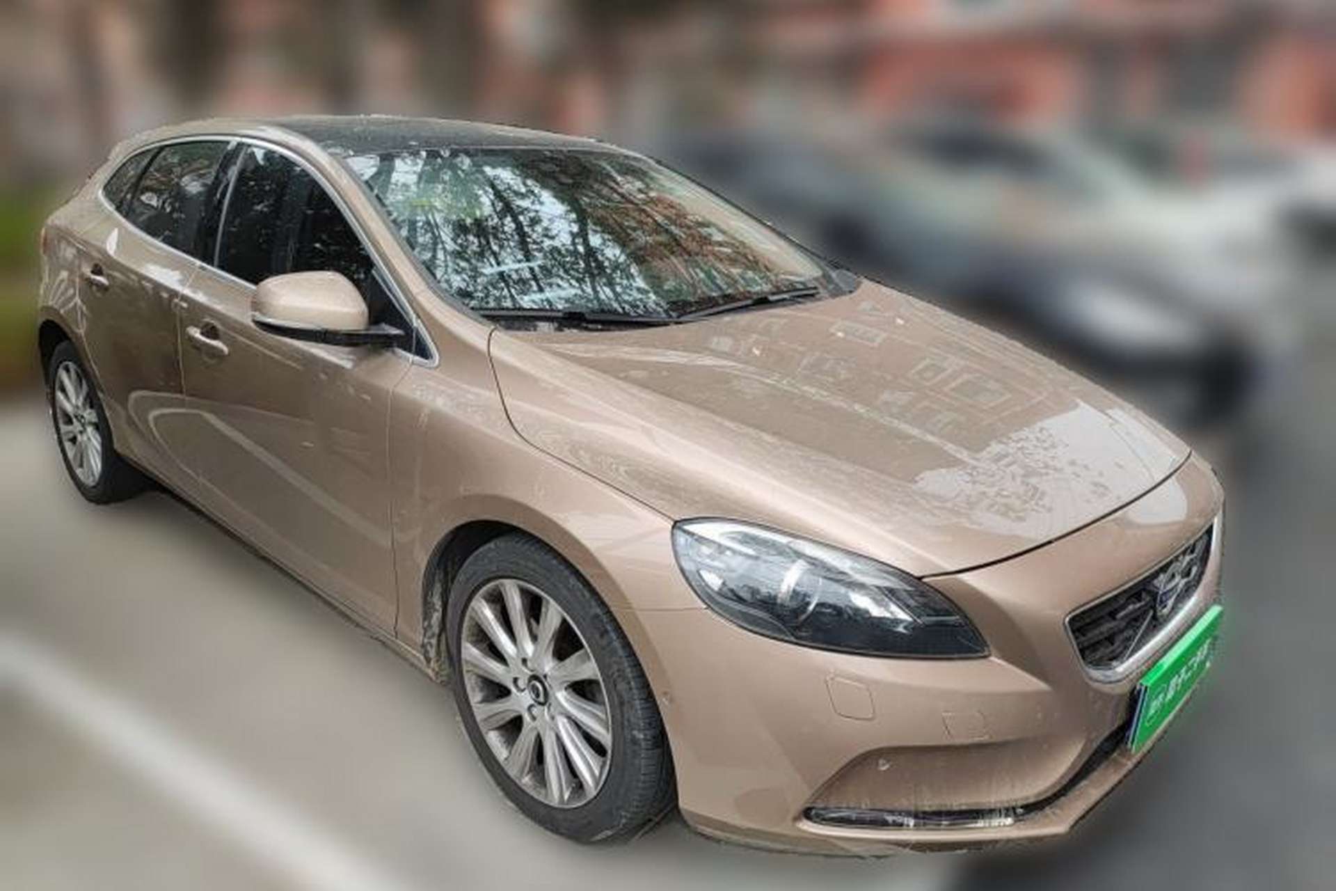 Used Volvo V40 2015 1.6T Zhiya Edition Front Right 45 Deg