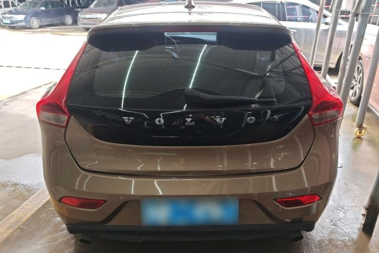 Used Volvo V40 2015 1.6T Zhiyi Edition Rear