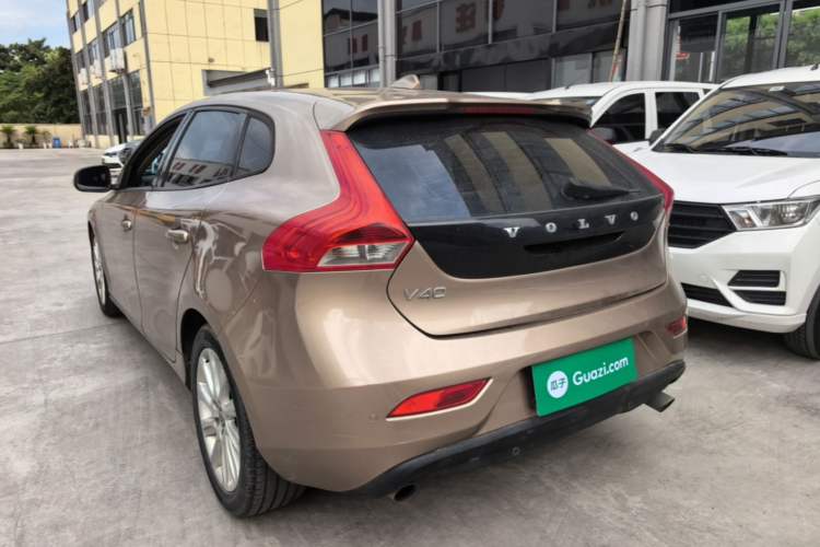Used Volvo V40 2015 1.6T Zhiyi Edition Rear Left 45 Deg