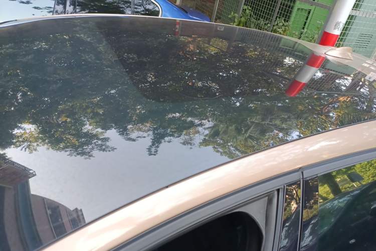 Used Volvo V40 2015 1.6T Zhiyi Edition Roof