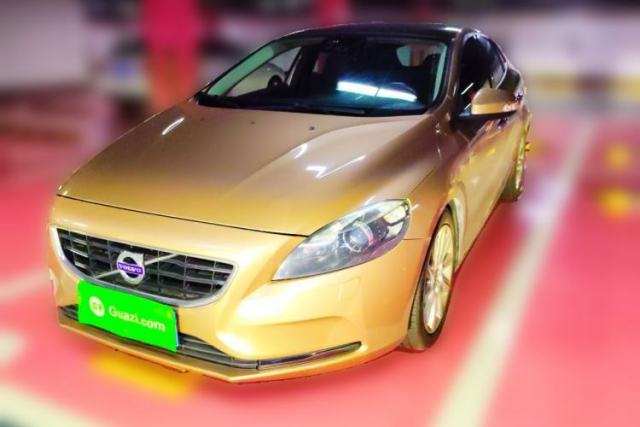 Used Volvo V40 2015 1.6T Zhiyi Edition