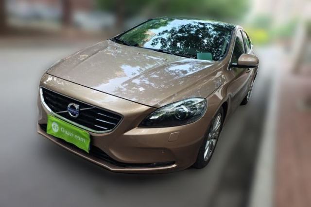 Used Volvo V40 2015 1.6T Zhiya Edition
