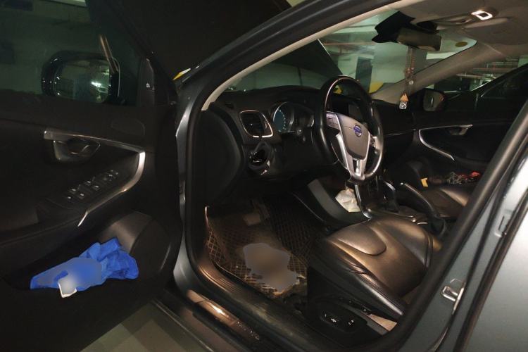 Used Volvo V40 2015 1.6T Zhiya Edition Driver Seat