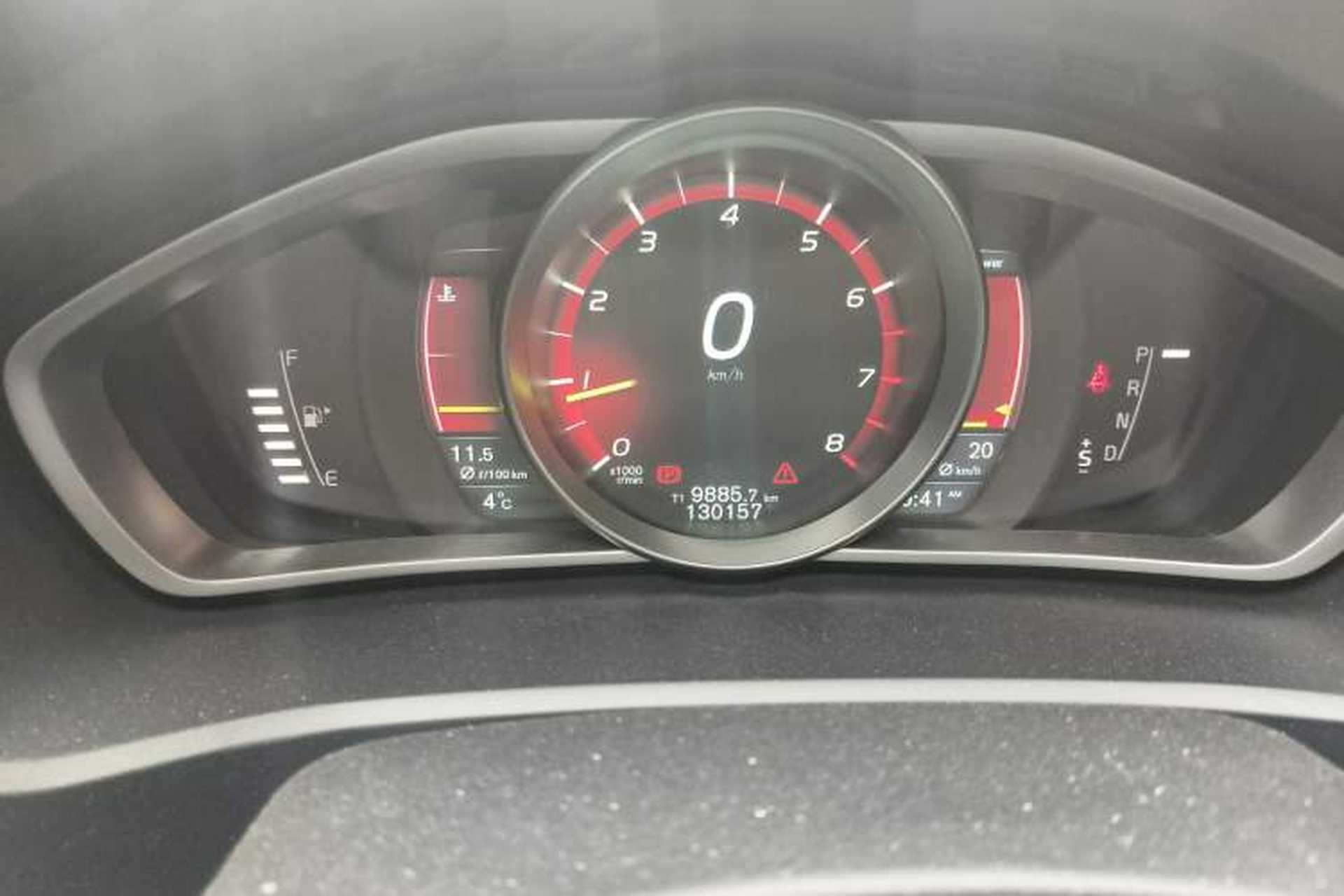 Used Volvo V40 2015 1.6T Zhiyi Edition Instrument Cluster