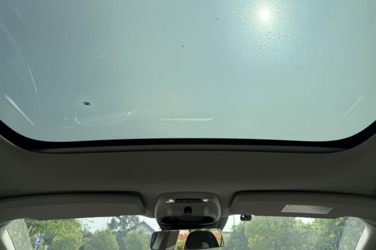 Used Volvo V40 2015 1.6T Zhiya Edition Interior 2