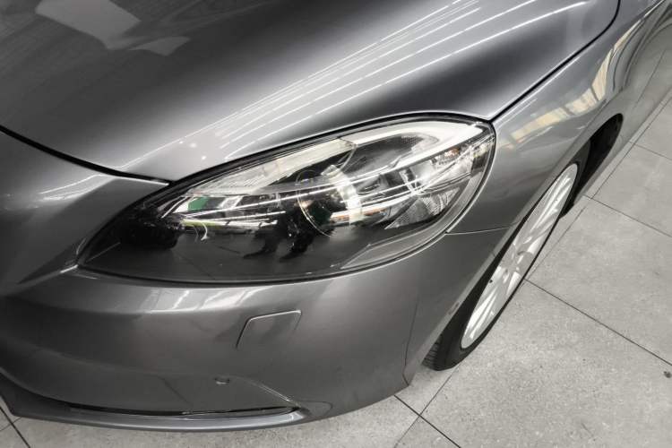 Used Volvo V40 2015 1.6T Zhiya Edition Left Front Headlight