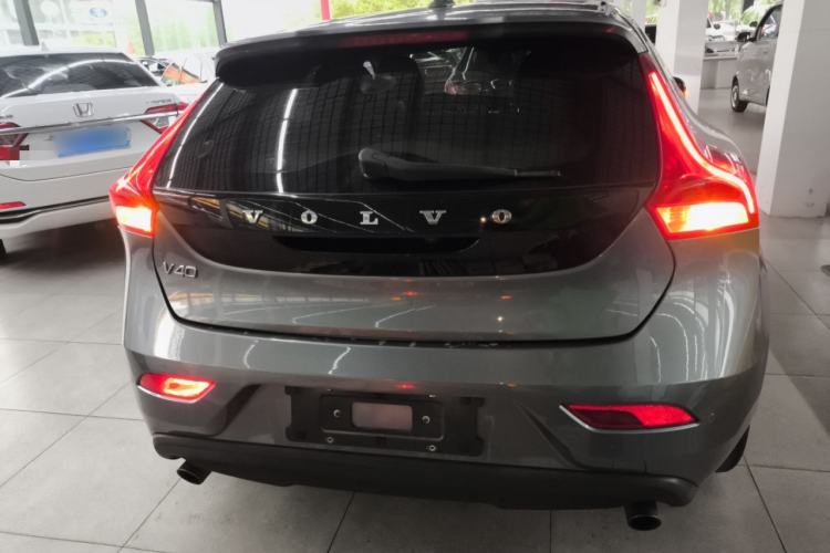 Used Volvo V40 2015 1.6T Zhiya Edition Rear