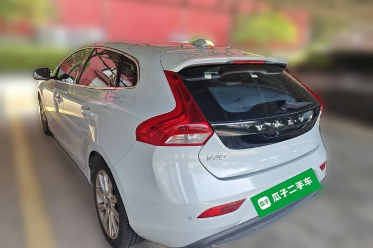Used Volvo V40 2015 1.6T Zhiya Edition Rear Left 45 Deg