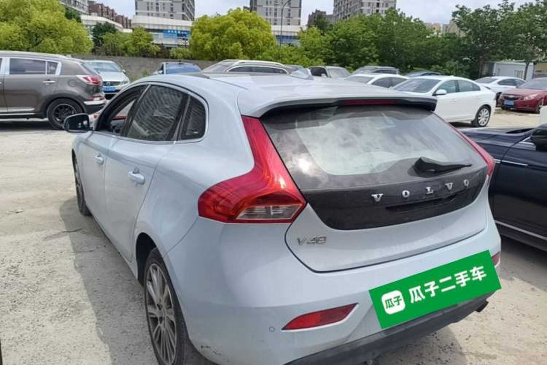 Used Volvo V40 2015 1.6T Zhiya Edition Rear Left 45 Deg