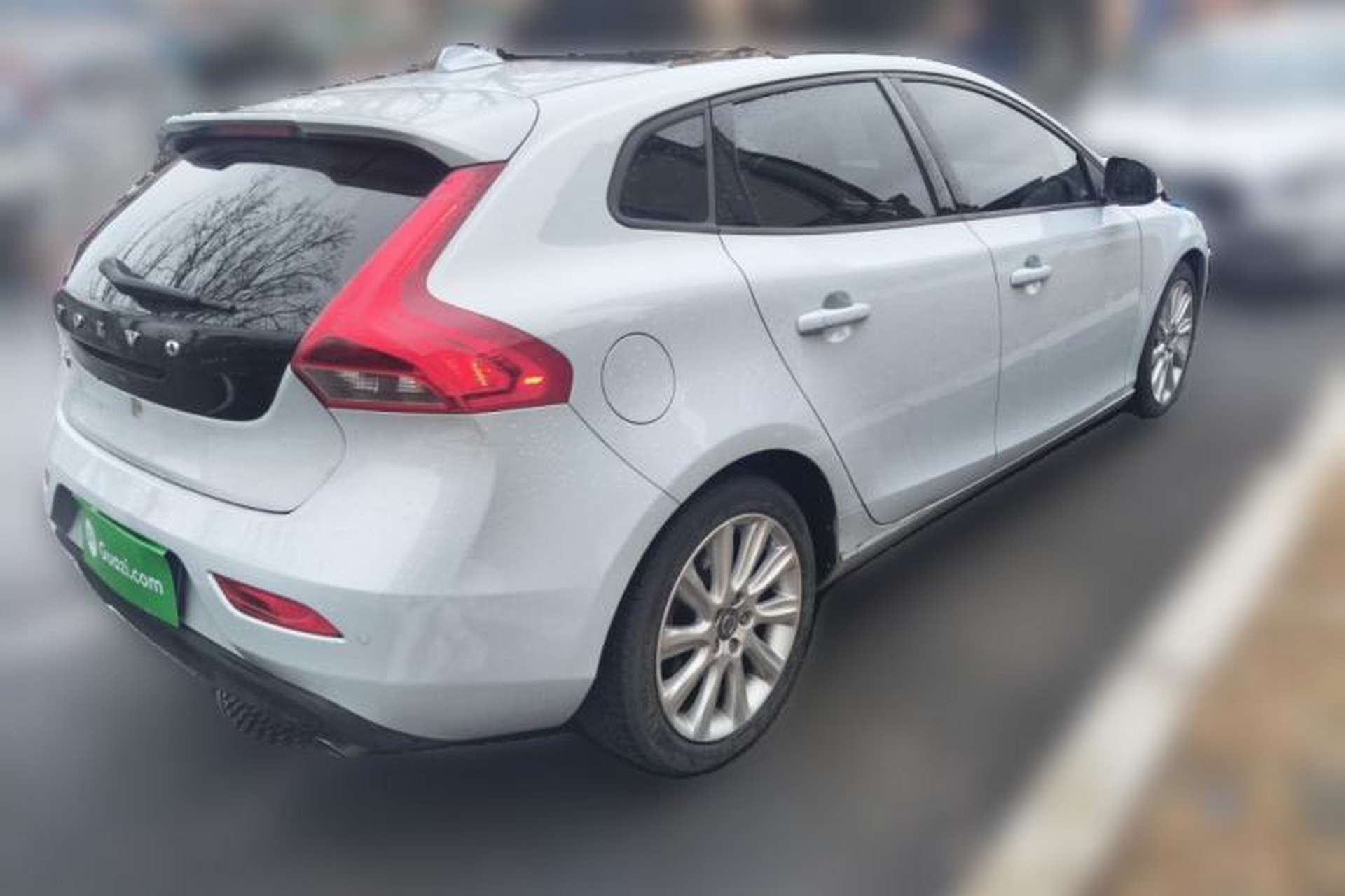 Used Volvo V40 2015 1.6T Zhiyi Edition Rear Right 45 Deg